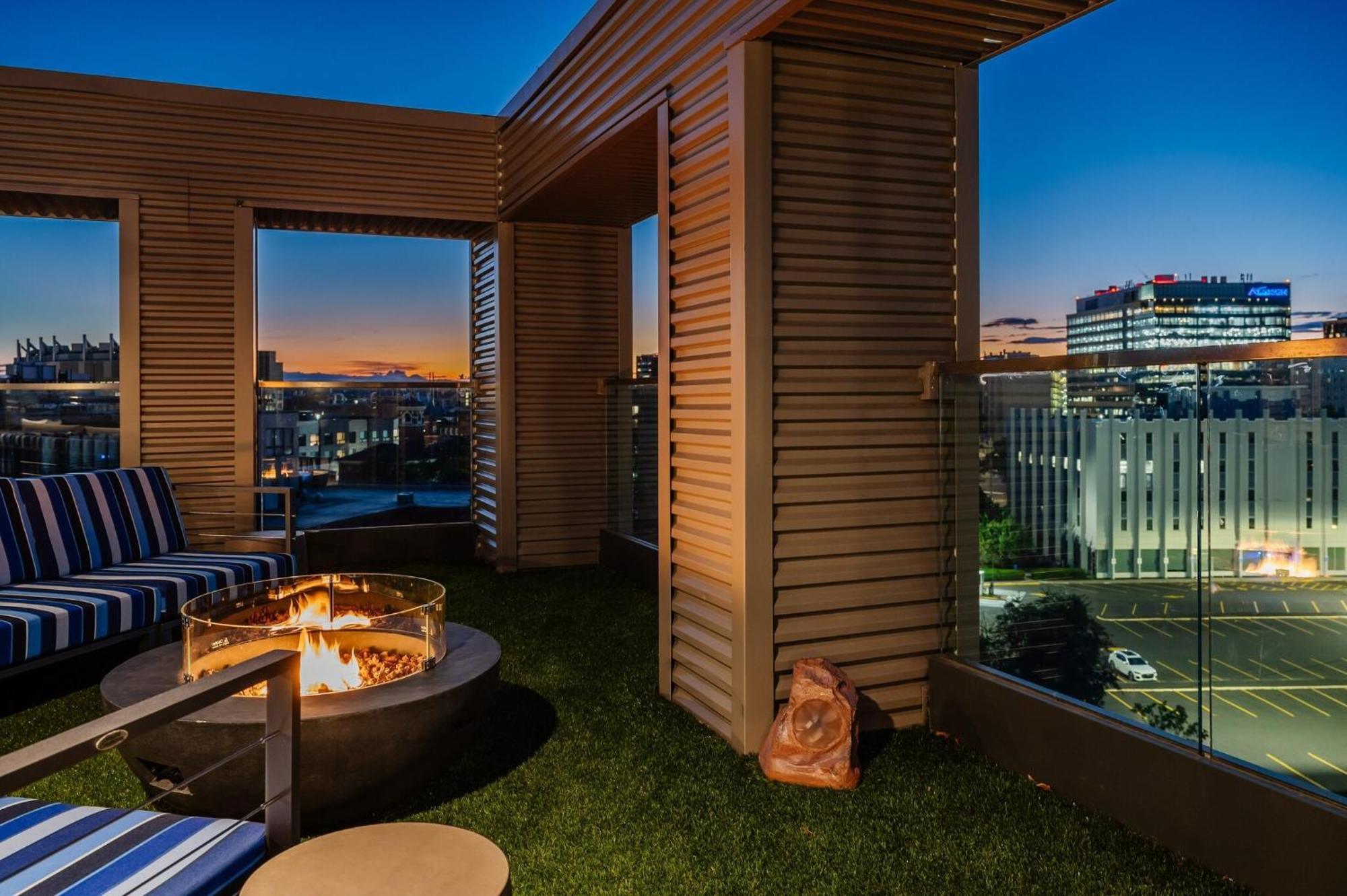 Luxury Apartments By Hyatus At Pierpont New Haven Εξωτερικό φωτογραφία
